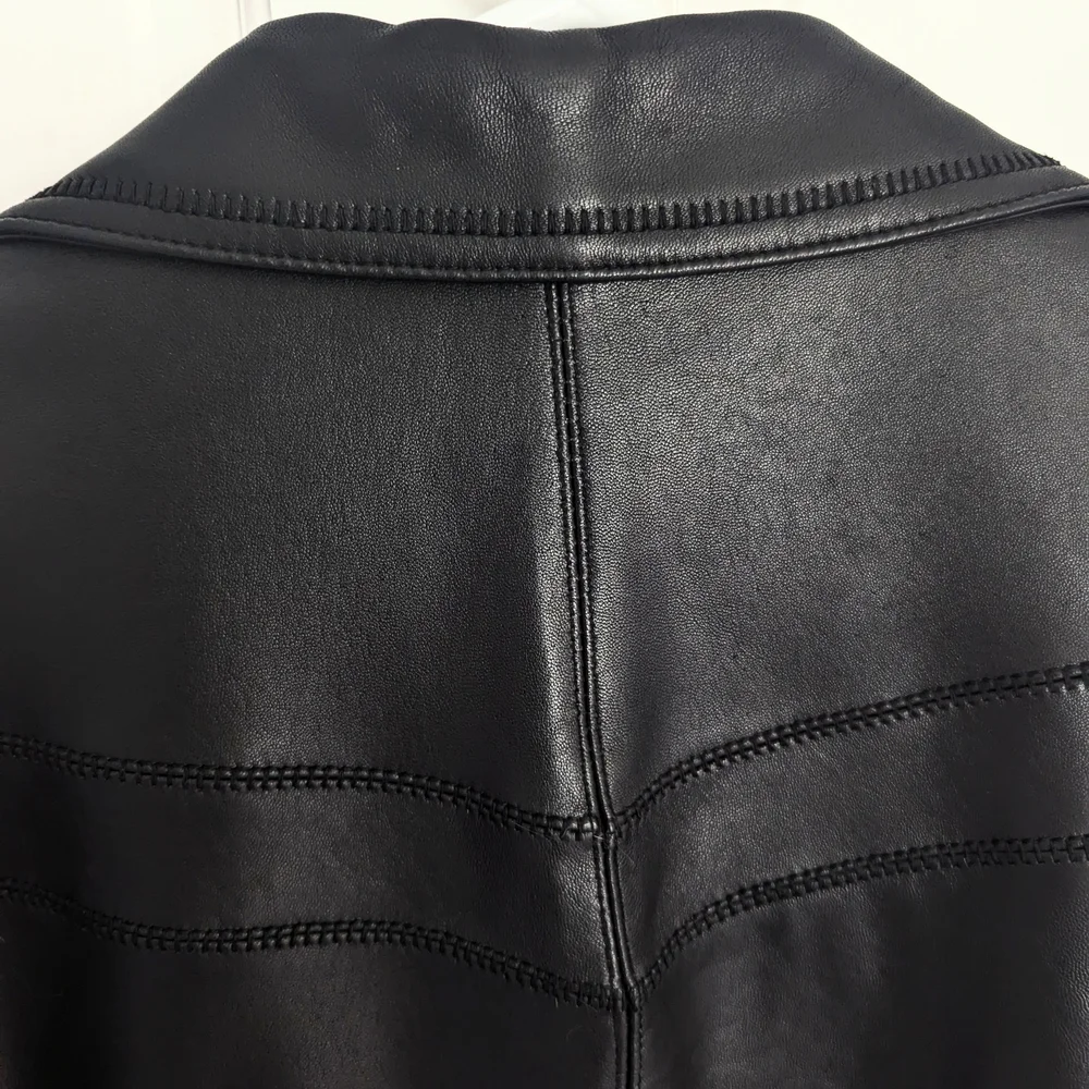 Anne Klein Black Leather Jacket with Classic Design - Picture 11 of 14